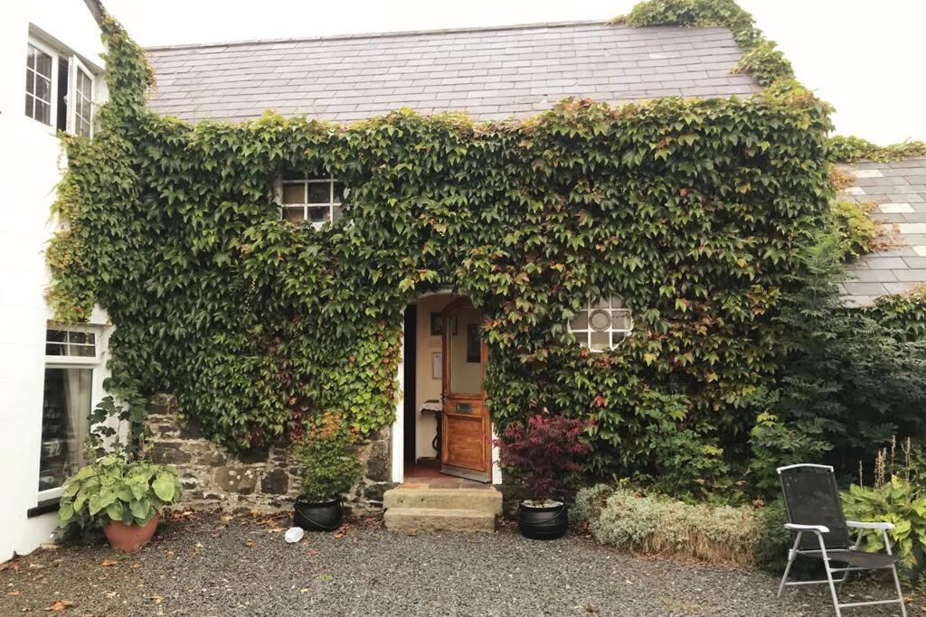 The Byre . Apartment Dromore  ภายนอก รูปภาพ